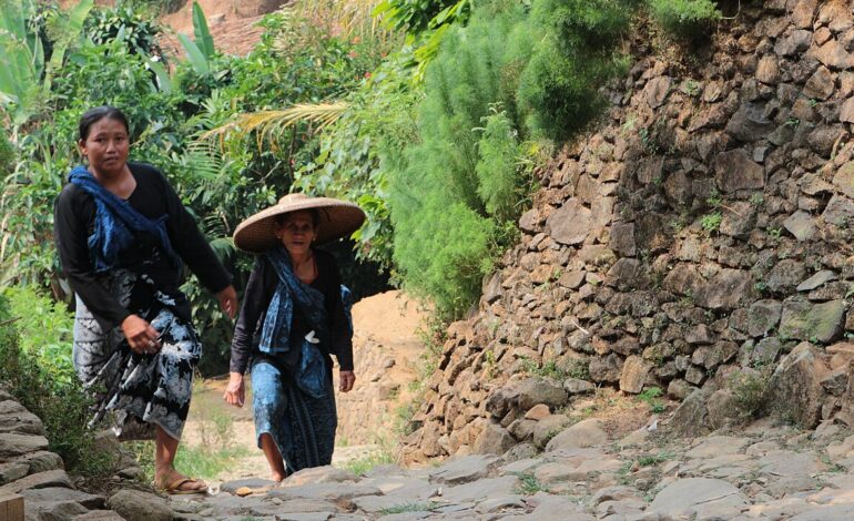  Kehidupan Tradisional di Desa Adat Baduy, Banten